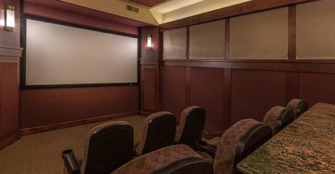 8133 Valhalla Drive, Truckee, CA 96161 Photo