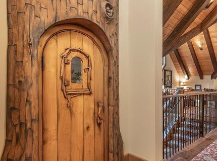 8133 Valhalla Drive, Truckee, CA 96161 Photo