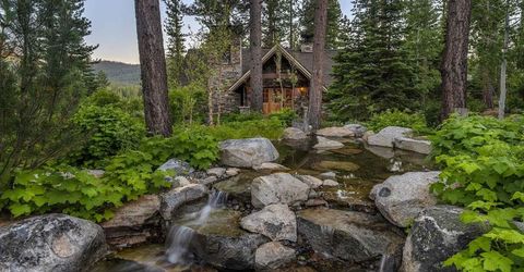 8133 Valhalla Drive, Truckee, CA 96161 Photo