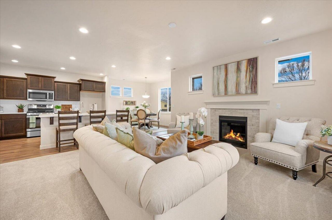 21489 Oconnor Way, Unit #17, Bend, OR 97701 Main Photo