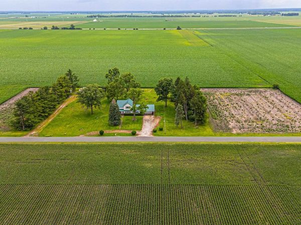 9320 Dawson Lane, Riverton, IL 62561