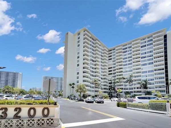 3200 NE 36th St, Unit 319, Fort Lauderdale, FL 33308
