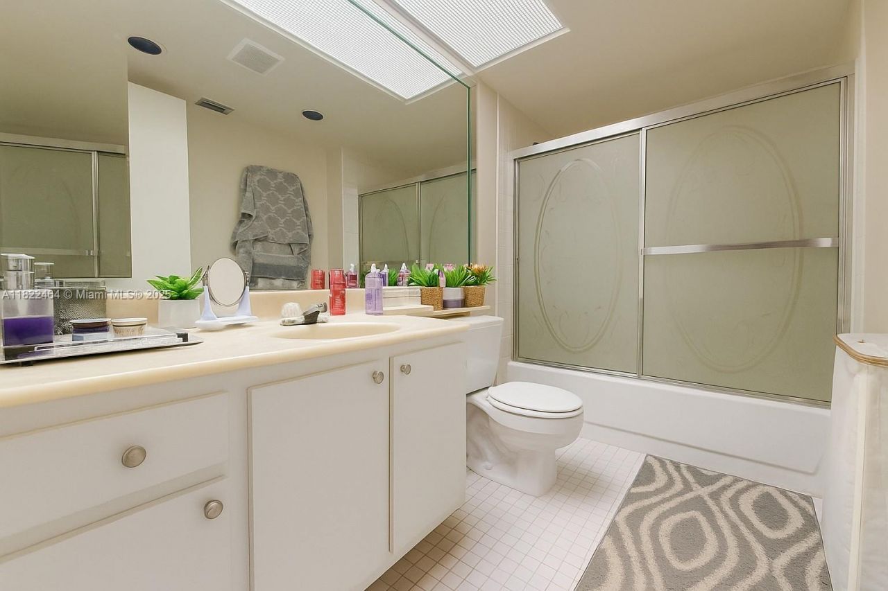 12500 SW 5th Ct, Unit 112M, Pembroke Pines, FL 33027 Photo