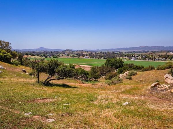 2342 Dye Road, Ramona, CA 92065