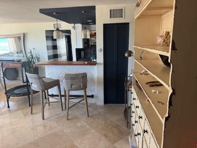 300 Oregon Street, Unit 401, Hollywood, FL 33019 Photo