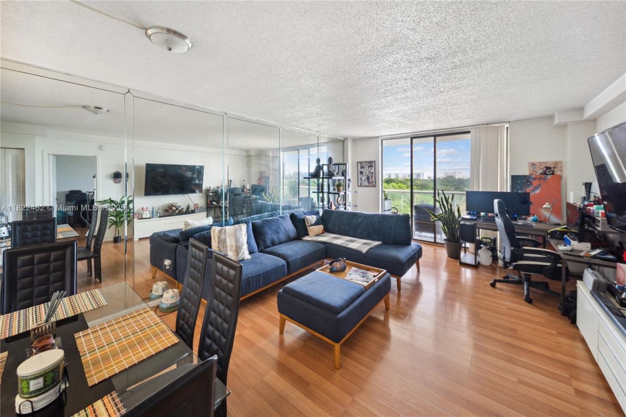 13499 Biscayne Blvd, Unit 703, North Miami, FL 33181 Photo