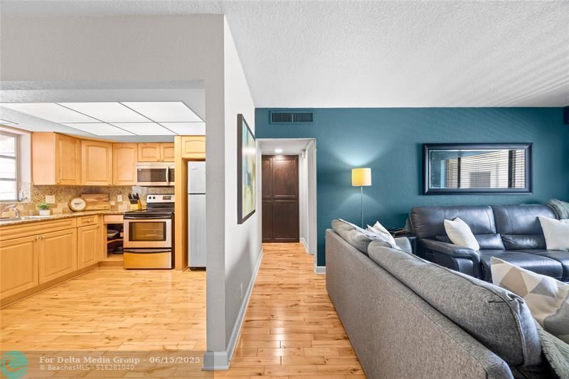 3847 S Circle Drive, Unit 11, Hollywood, FL 33021 Photo