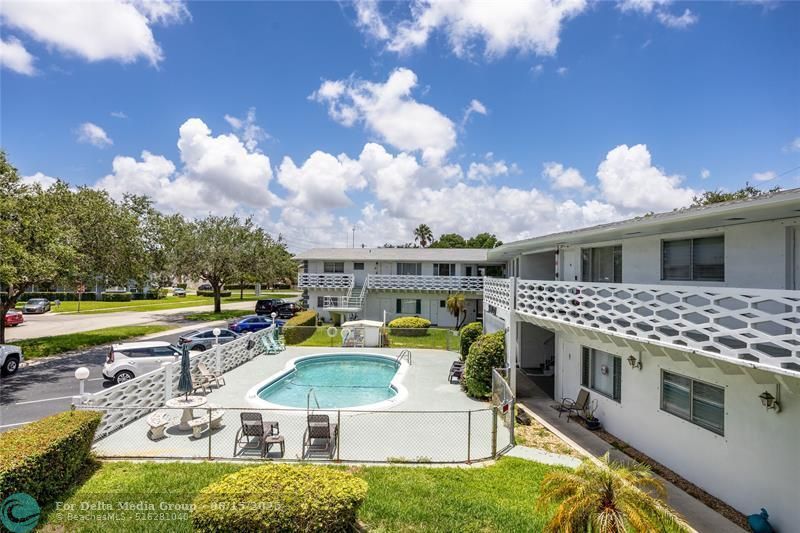 3847 S Circle Drive, Unit 11, Hollywood, FL 33021 Photo