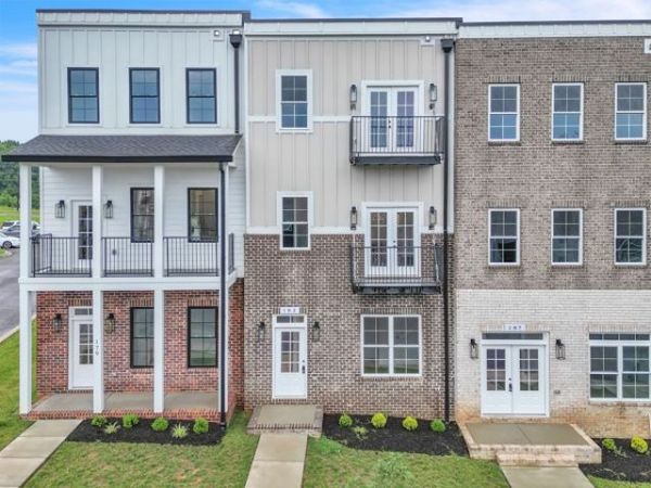 183 Charleston Ave, Pleasant View, TN 37146