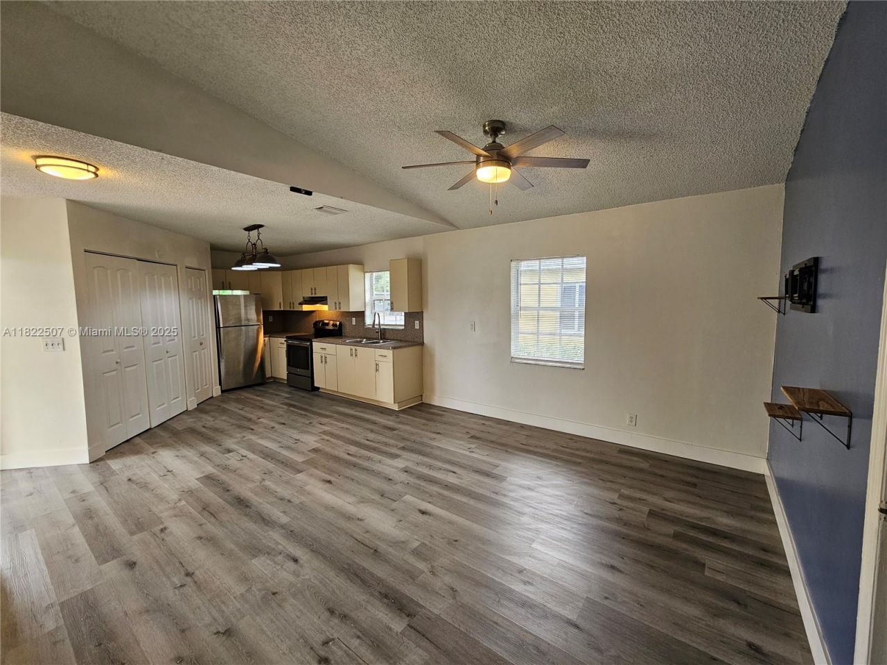 800 NW 15th Ave, Fort Lauderdale, FL 33311 Photo