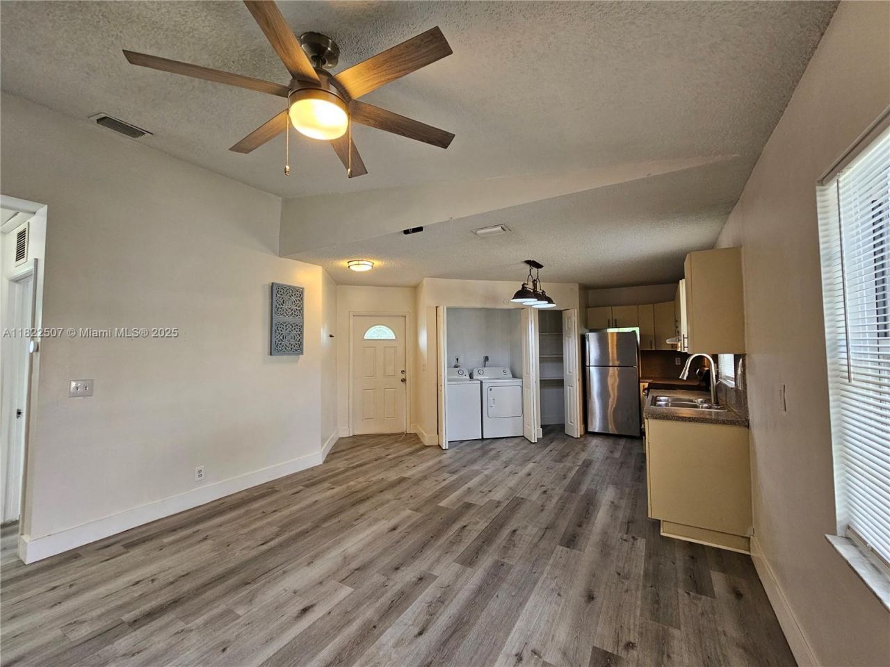 800 NW 15th Ave, Fort Lauderdale, FL 33311 Photo