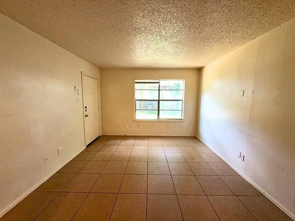 219 Fry Street, Unit 1, Denton, TX 76201