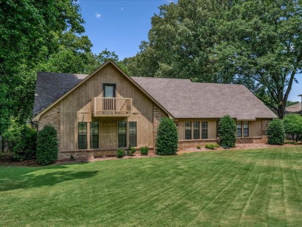 354 COLLEGE ST, Collierville, TN 38017