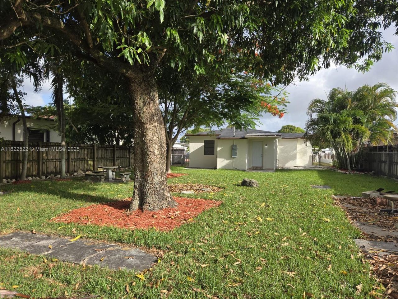 257 E 38th St, Hialeah, FL 33013 Photo