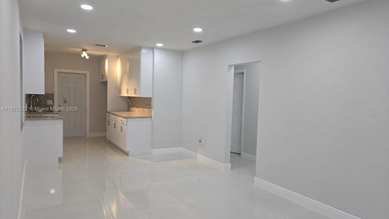 257 E 38th St, Hialeah, FL 33013 Photo