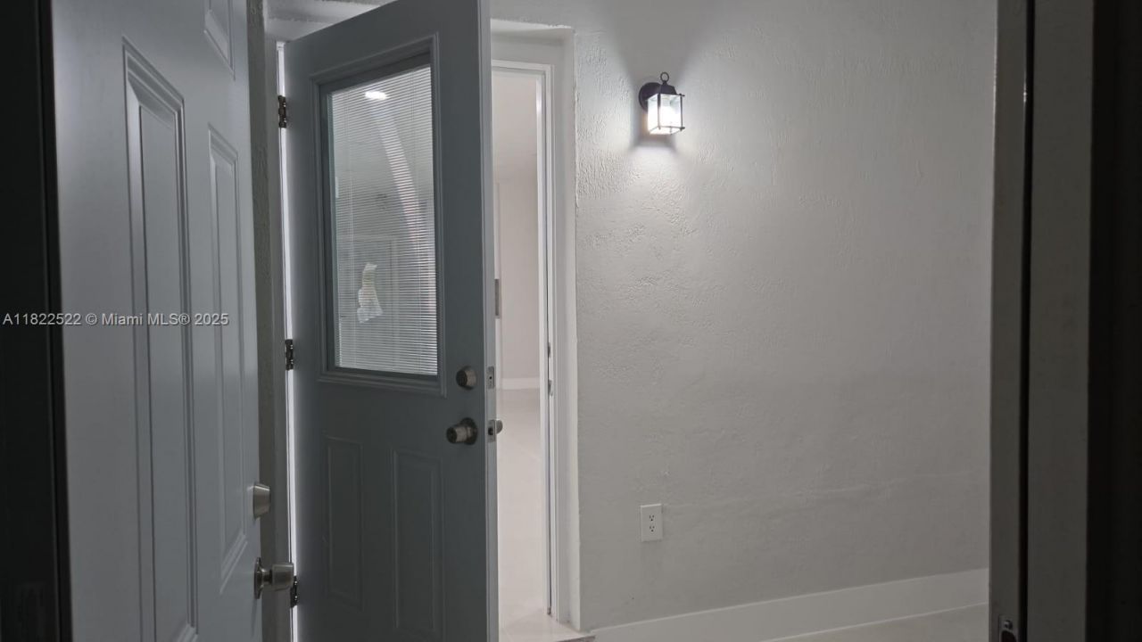 257 E 38th St, Hialeah, FL 33013 Photo