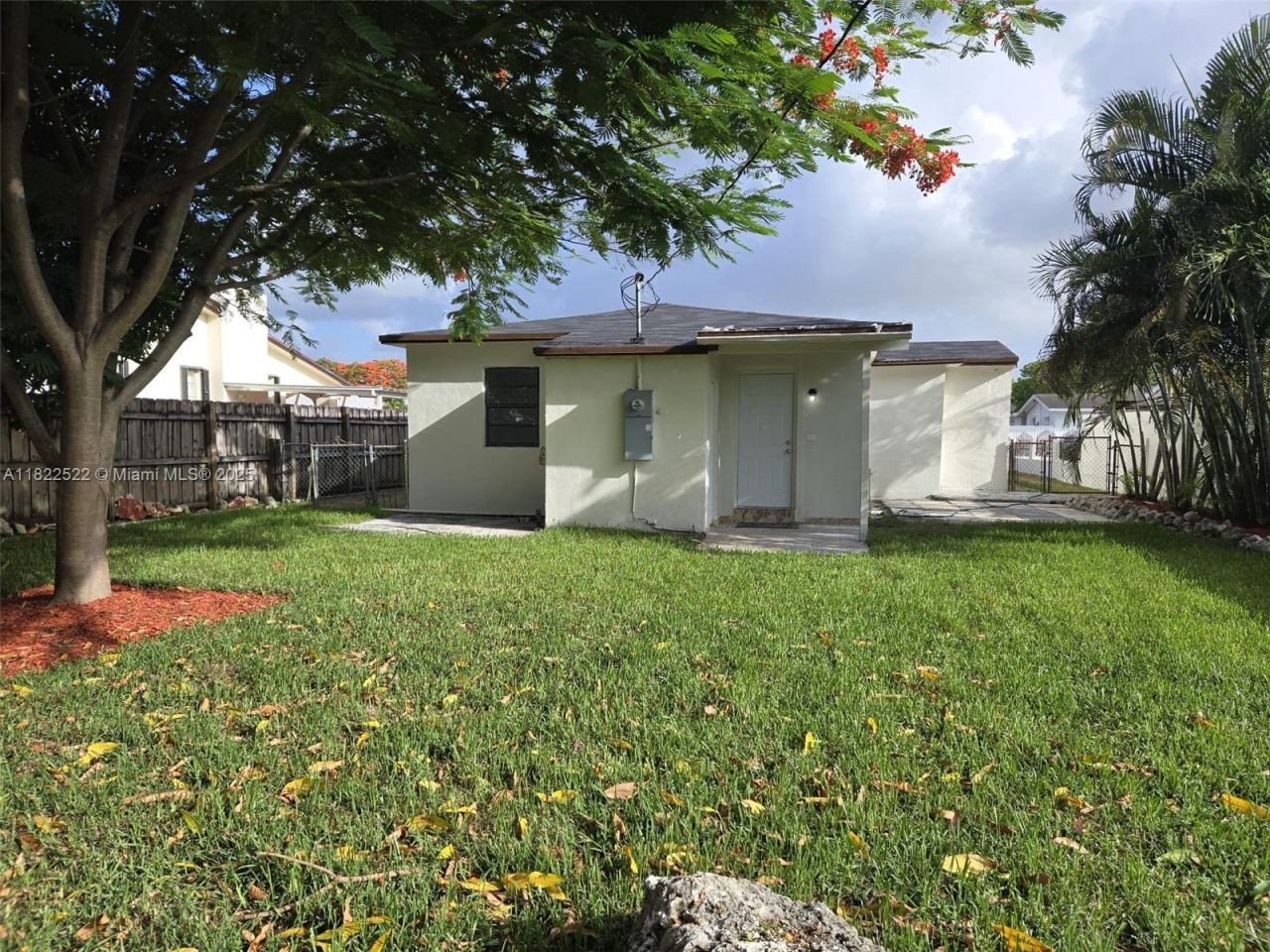 257 E 38th St, Hialeah, FL 33013 Photo