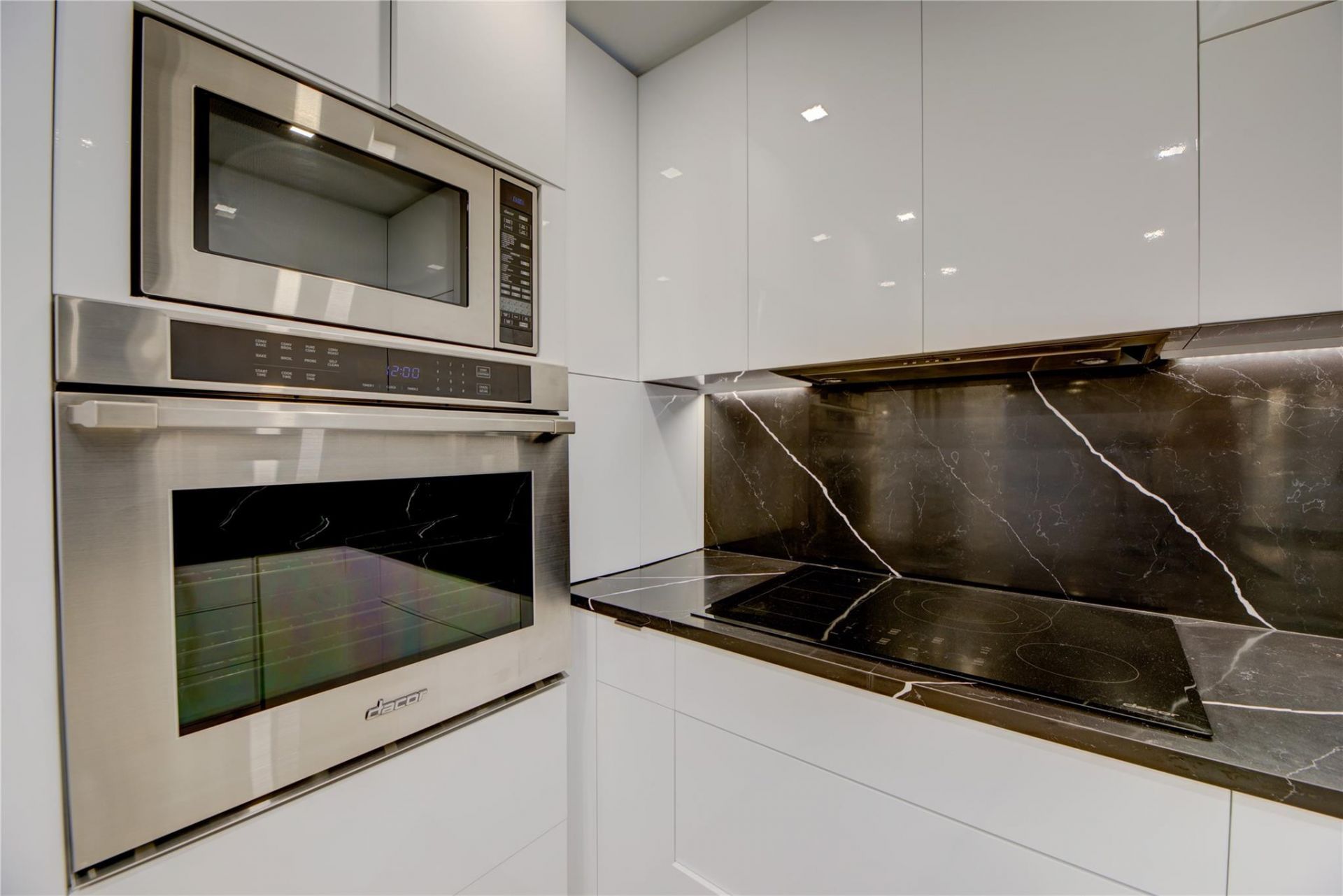 1 Las Olas Circle, Unit 404, Fort Lauderdale, FL 33316 Photo