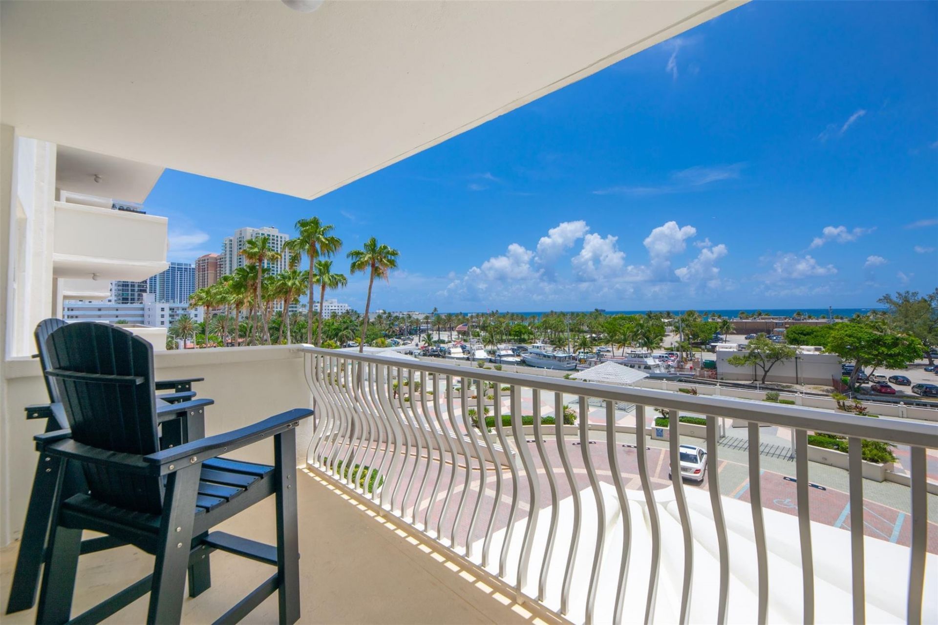 1 Las Olas Circle, Unit 404, Fort Lauderdale, FL 33316 Photo