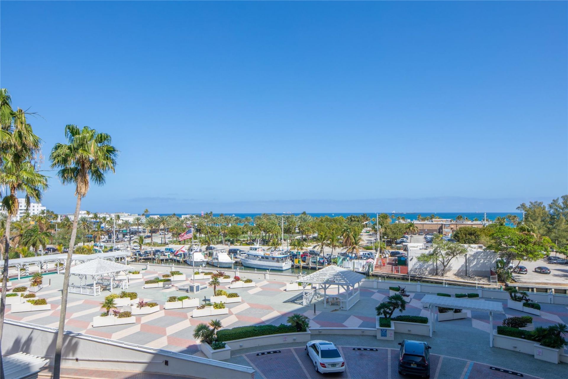 1 Las Olas Circle, Unit 404, Fort Lauderdale, FL 33316 Photo