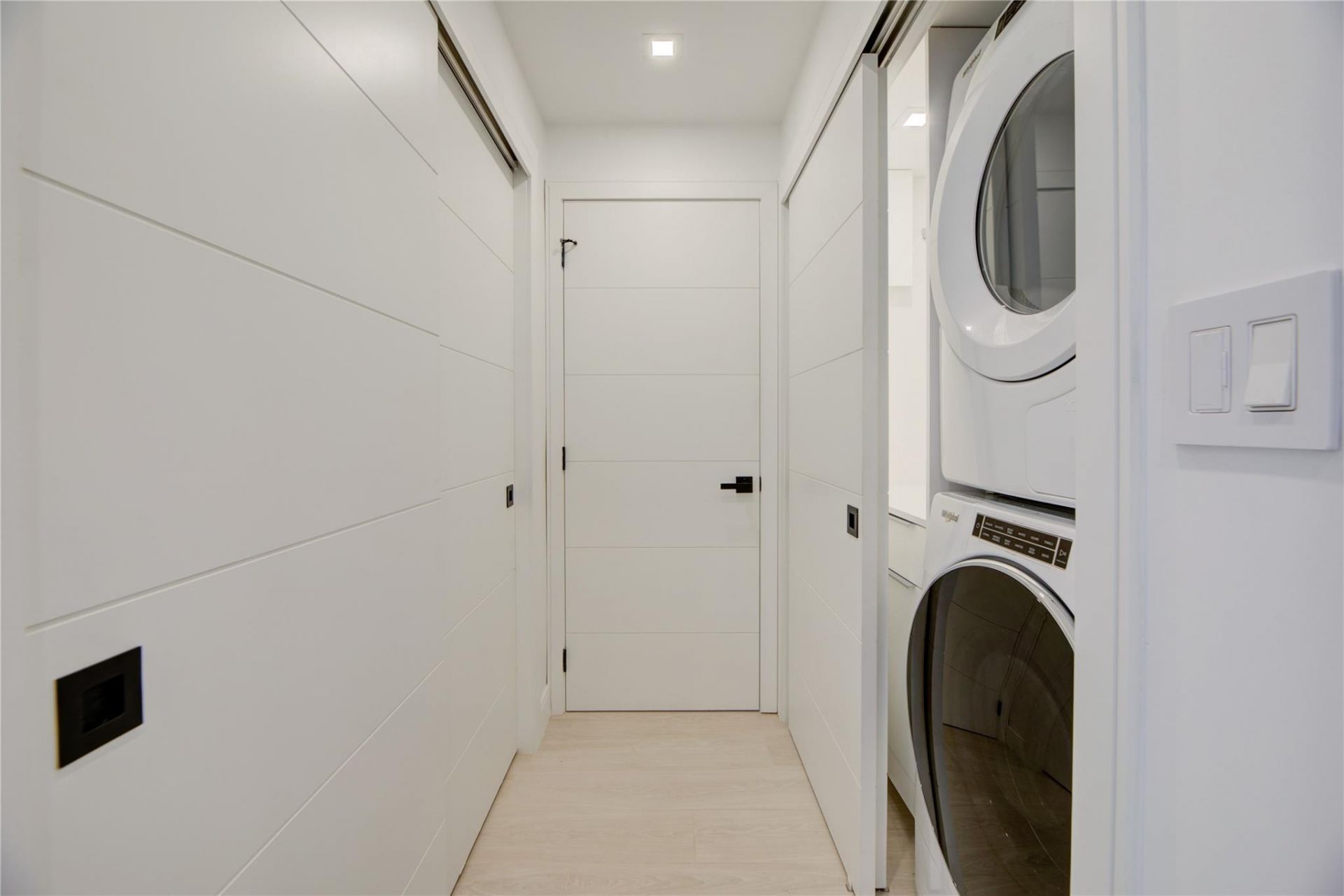 1 Las Olas Circle, Unit 404, Fort Lauderdale, FL 33316 Photo