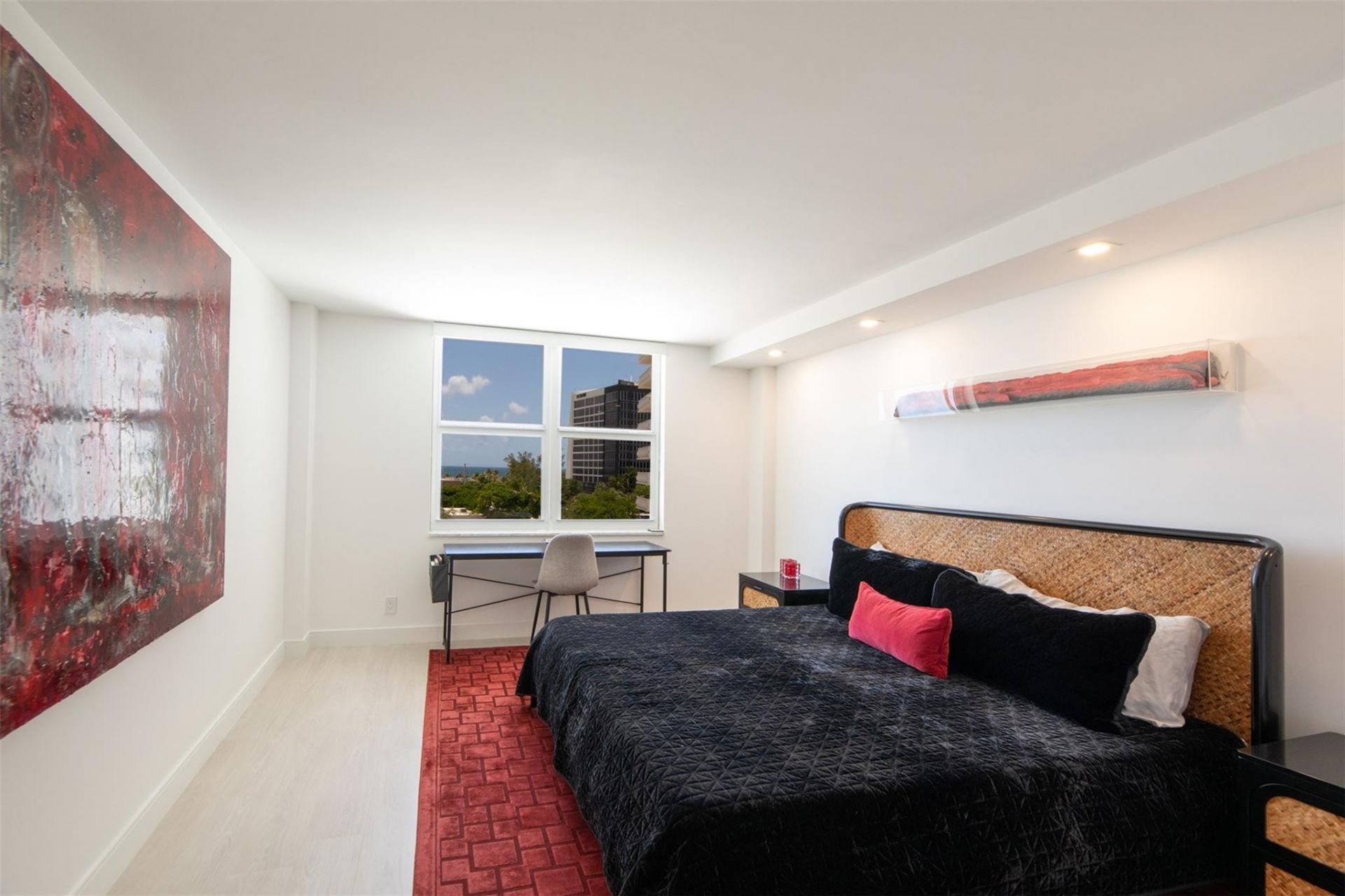 1 Las Olas Circle, Unit 404, Fort Lauderdale, FL 33316 Photo