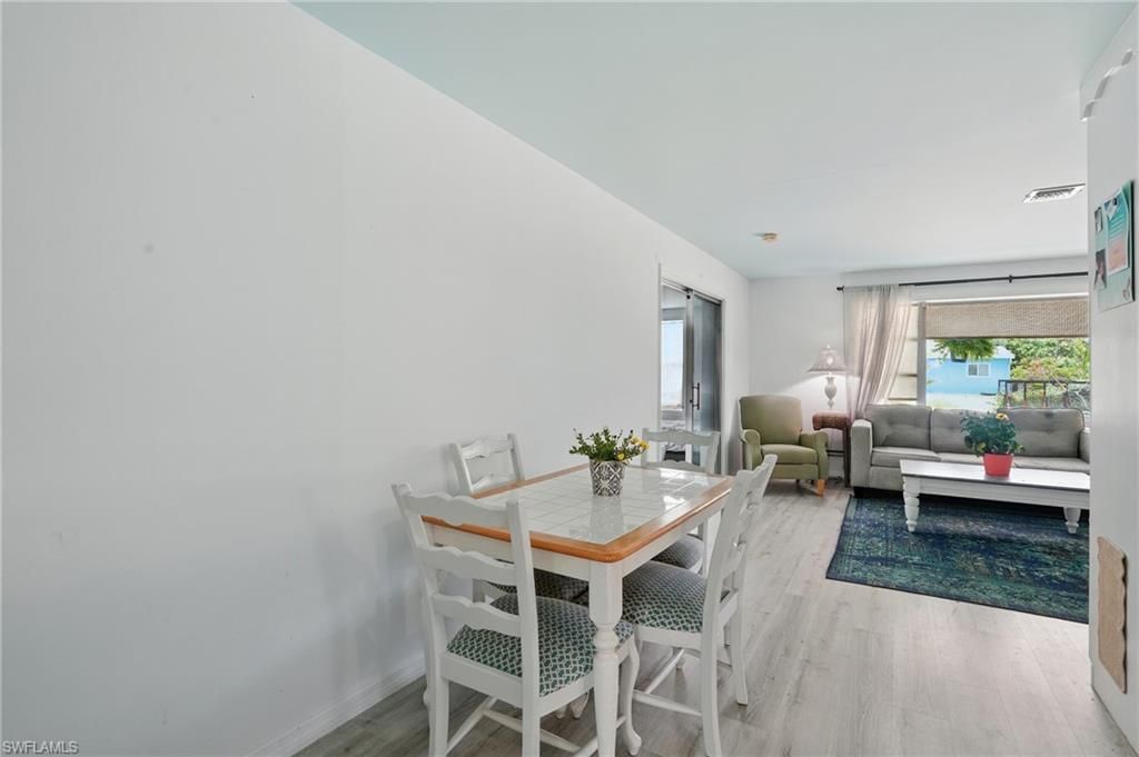 4011 Coconut Cir S, Naples, FL 34104 Photo