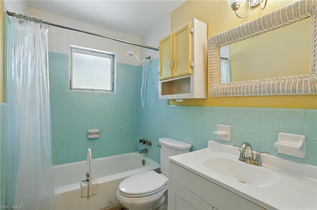 4011 Coconut Cir S, Naples, FL 34104 Photo