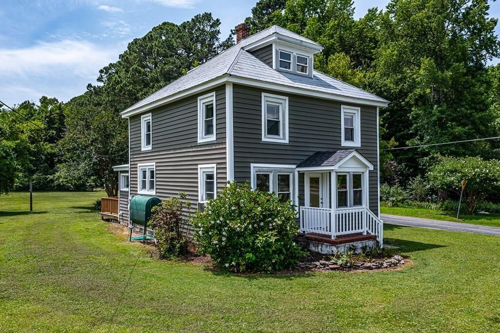 19 Wharton Grove Lane, Weems, VA 22576 Main Photo