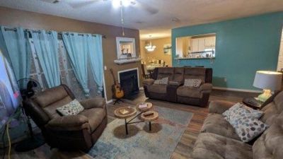 806 Greenmeadow Drive Photo 10