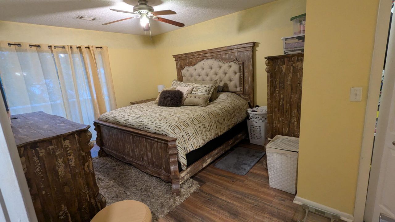 806 Greenmeadow Drive Photo 16