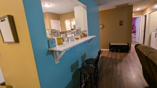 806 Greenmeadow Drive Photo 7