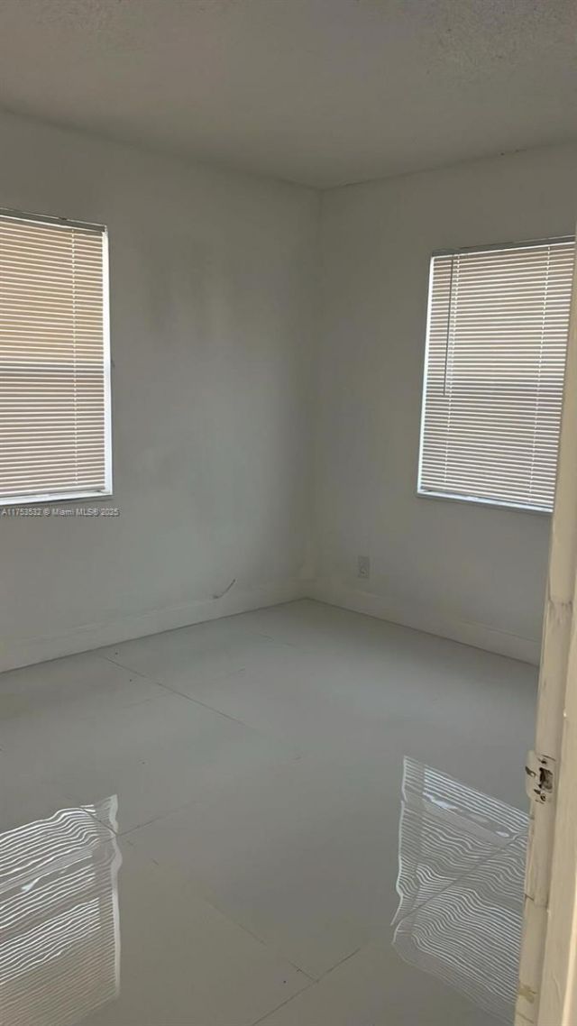 550 NE 44th St, Unit M2, Deerfield Beach, FL 33064 Photo