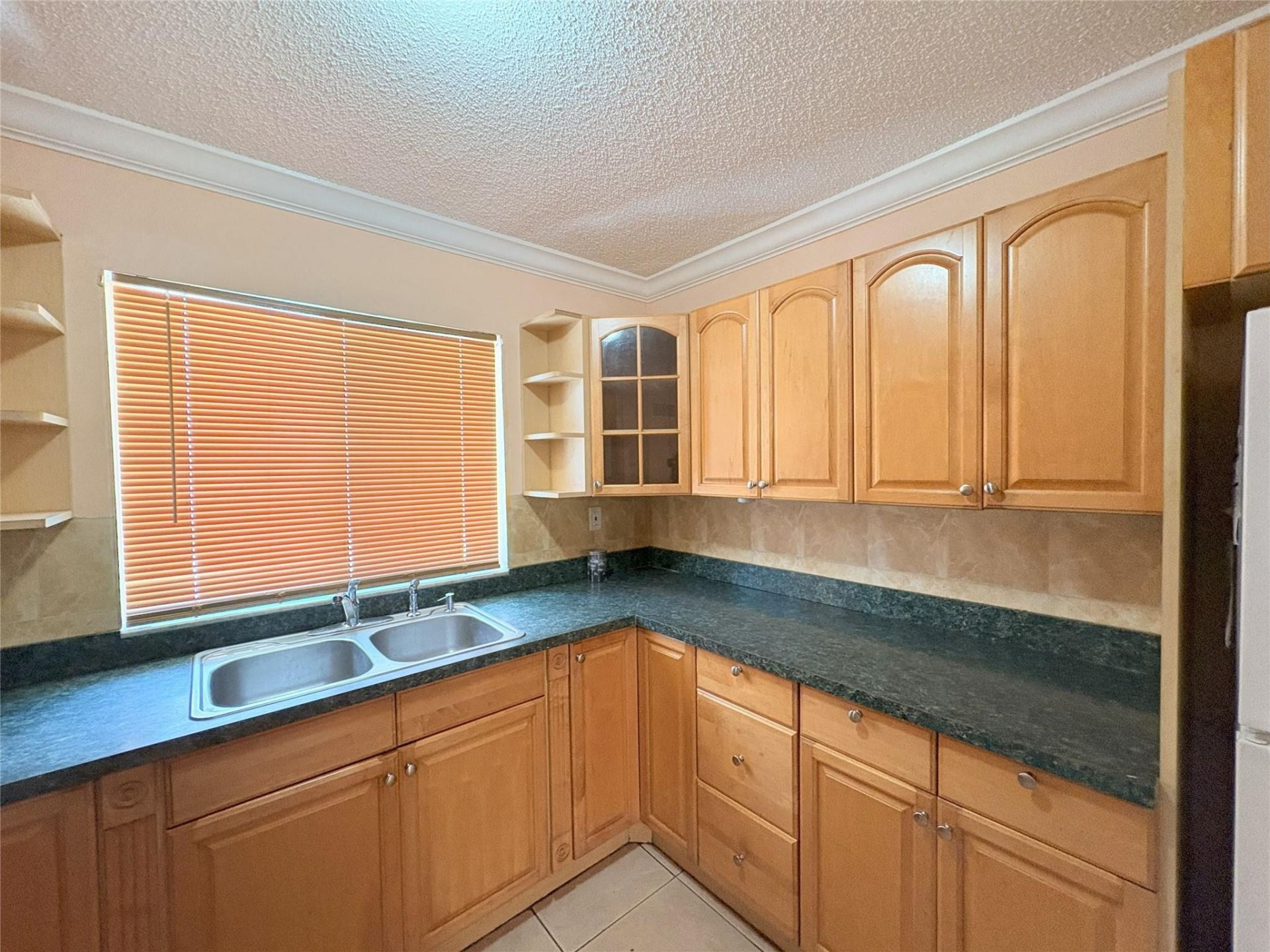 2760 W 62nd Place, Unit 203, Hialeah, FL 33016 Photo
