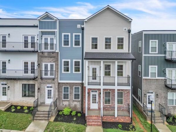 203 Charleston Ave, Pleasant View, TN 37146