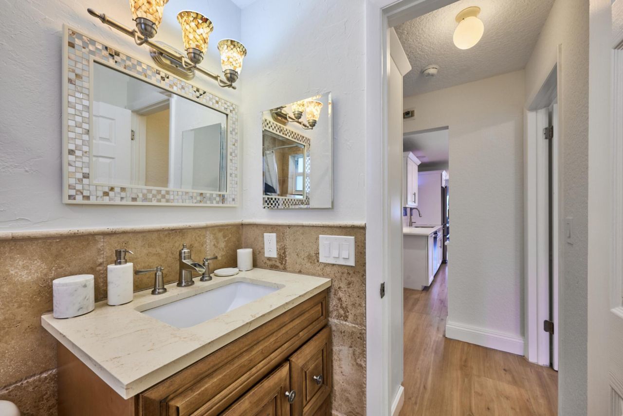 100 Neptune Drive, Hypoluxo, FL 33462 Photo