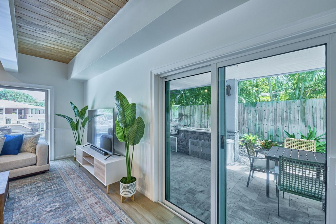 100 Neptune Drive, Hypoluxo, FL 33462 Photo