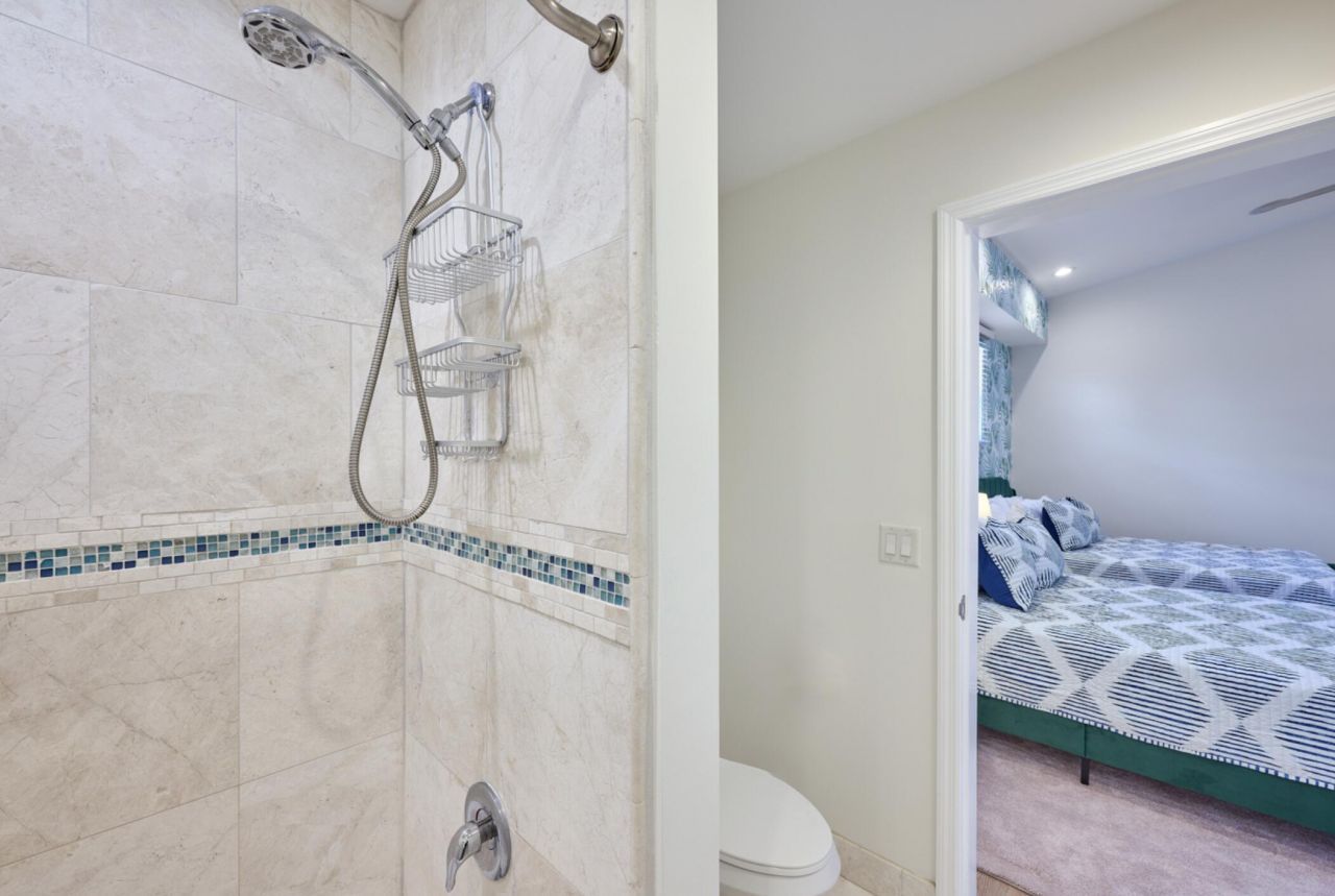 100 Neptune Drive, Hypoluxo, FL 33462 Photo