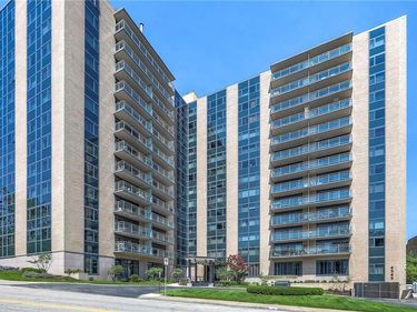 4545 Wornall Road, Unit 1009, Kansas City, MO 64111