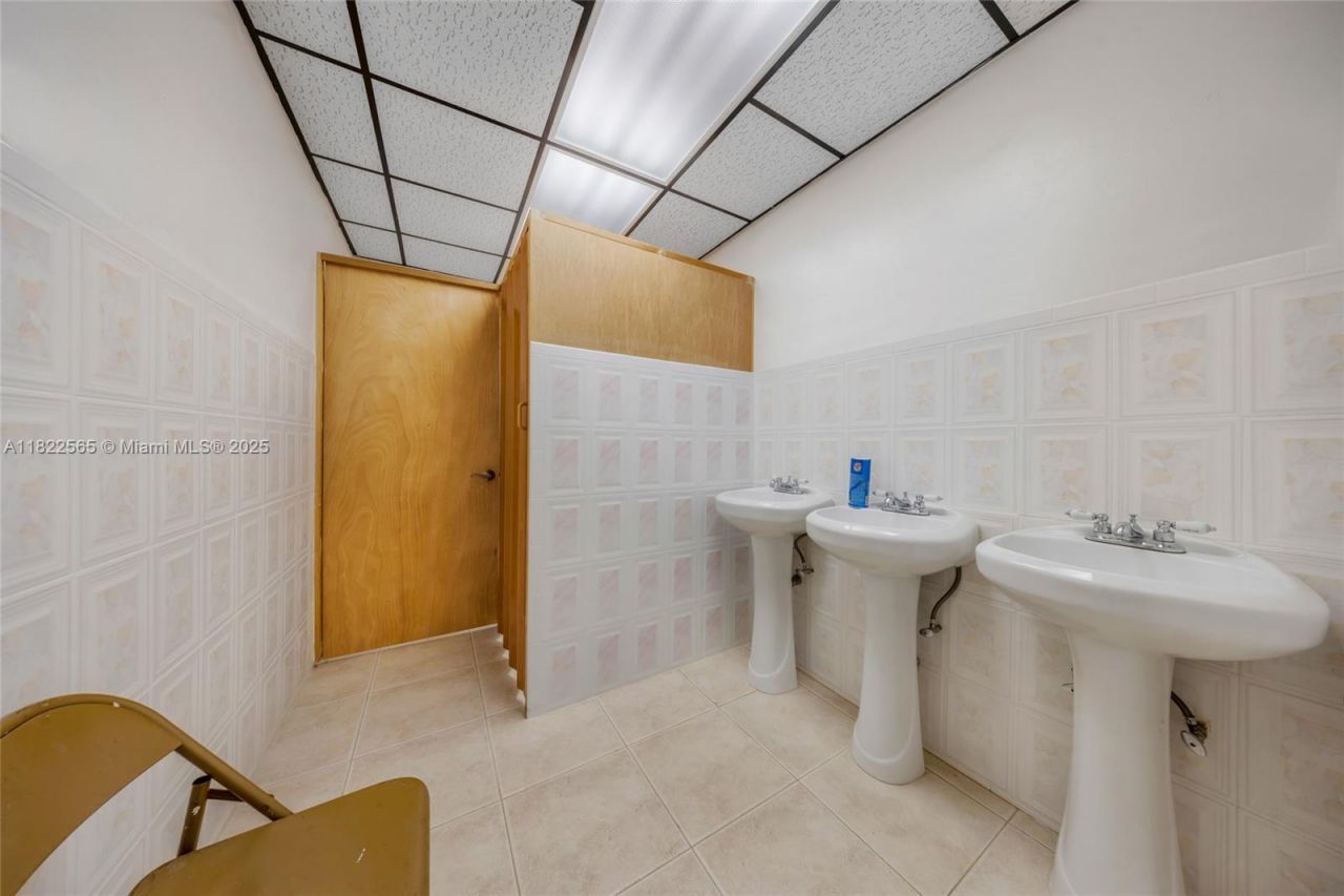 9765 SW 184th St, Palmetto Bay, FL 33157 Photo