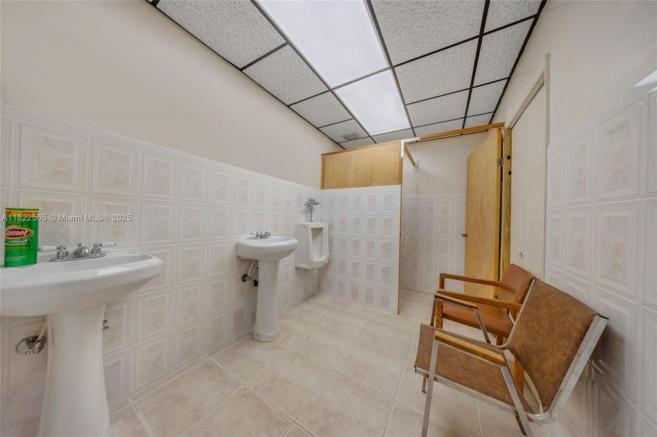 9765 SW 184th St, Palmetto Bay, FL 33157 Photo