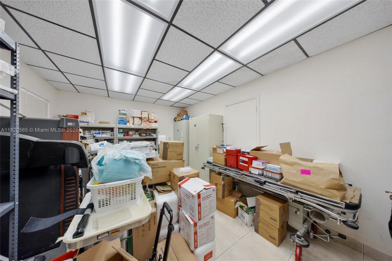 9765 SW 184th St, Palmetto Bay, FL 33157 Photo