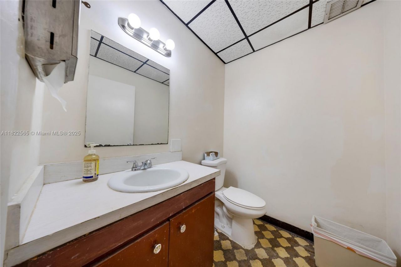 9765 SW 184th St, Palmetto Bay, FL 33157 Photo