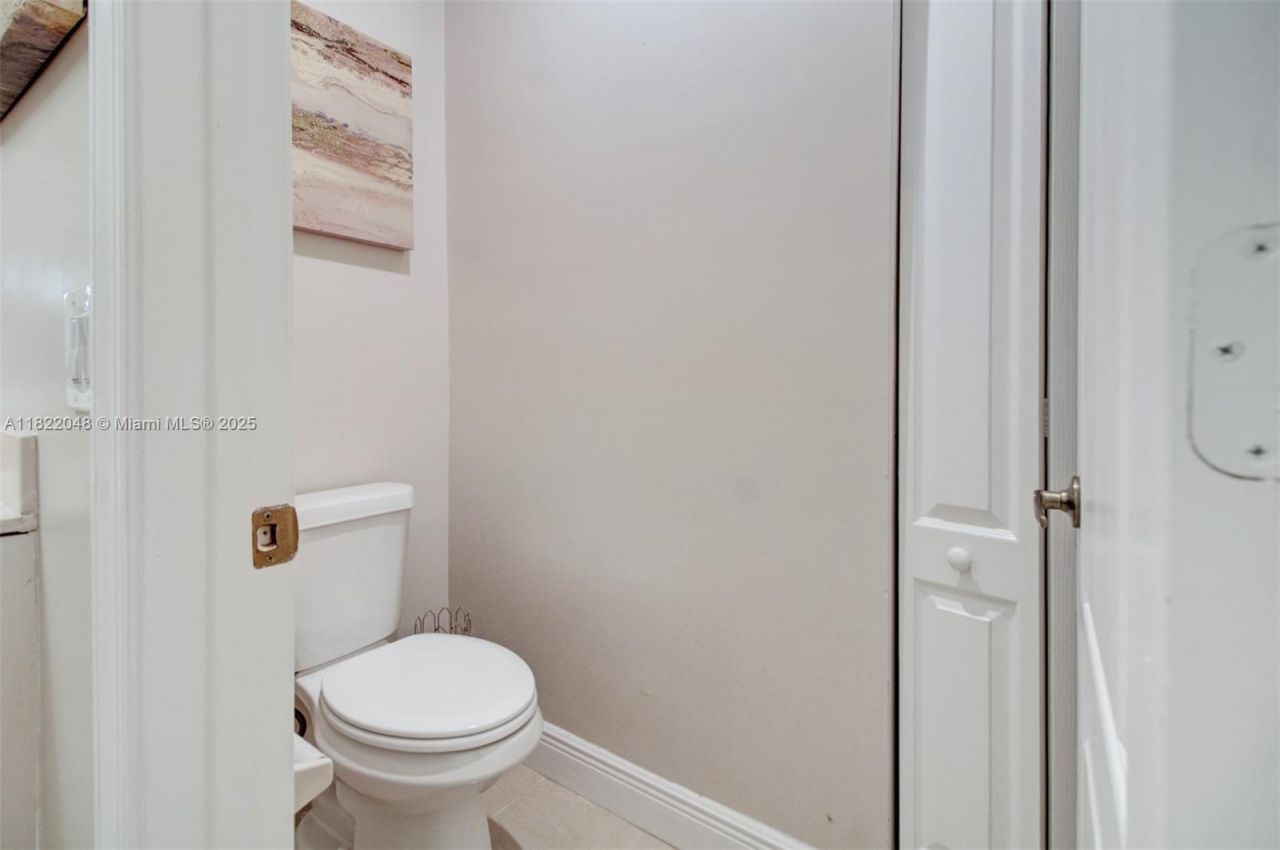 2131 NE 37th Rd, Homestead, FL 33033 Photo