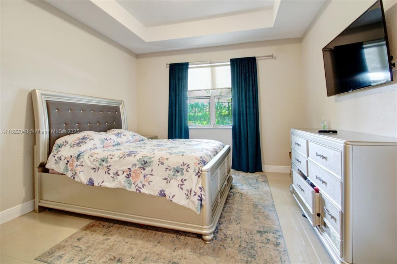 2131 NE 37th Rd, Homestead, FL 33033 Photo