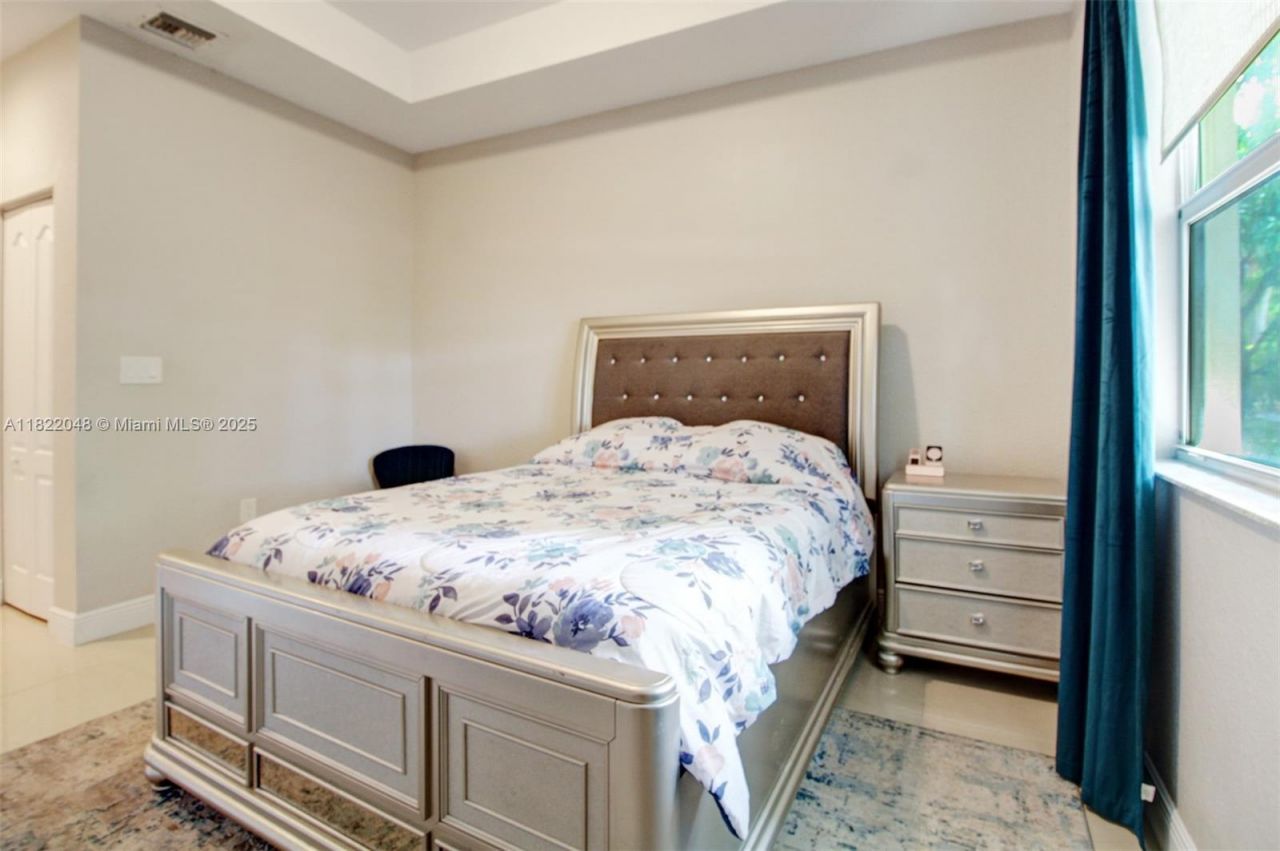 2131 NE 37th Rd, Homestead, FL 33033 Photo