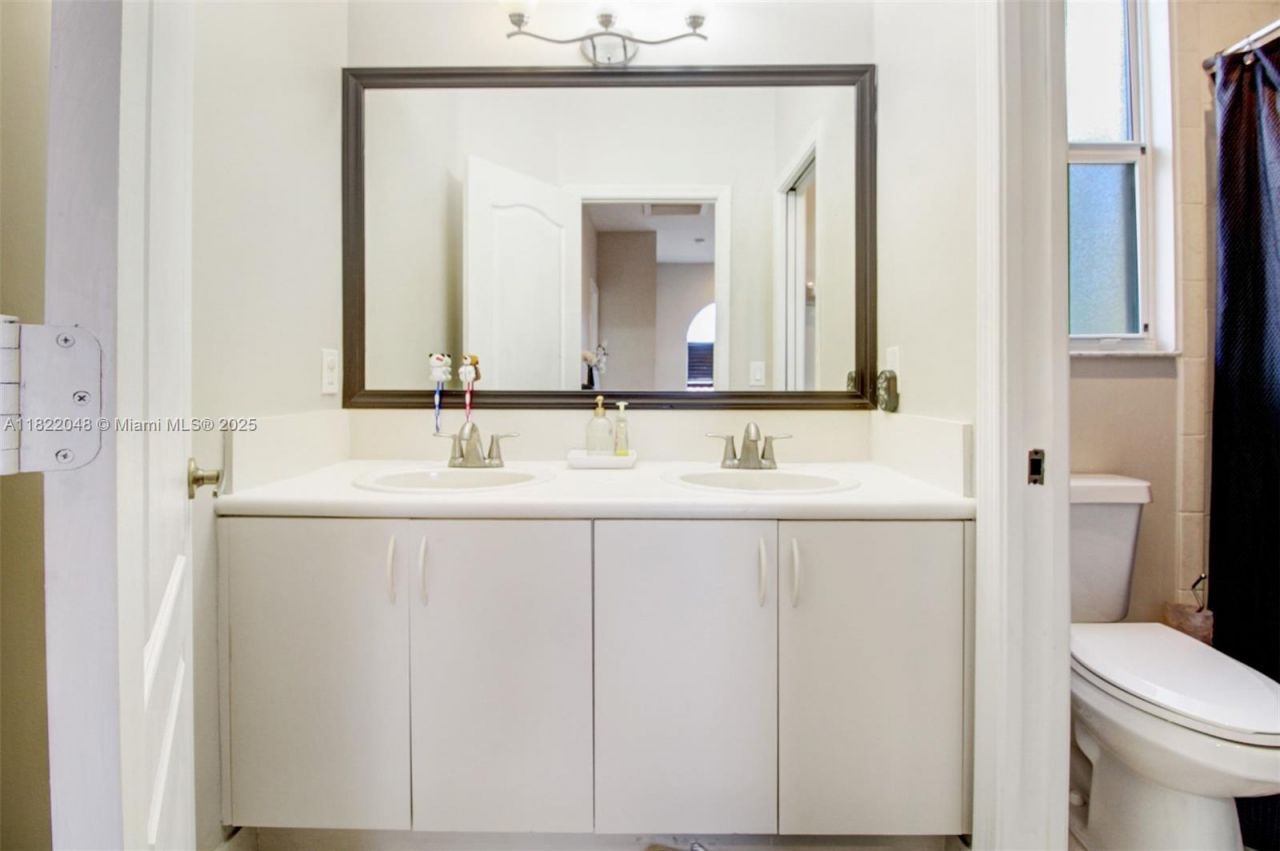 2131 NE 37th Rd, Homestead, FL 33033 Photo