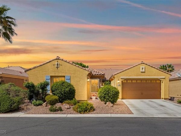 7252 Royal Melbourne Drive, Las Vegas, NV 89131