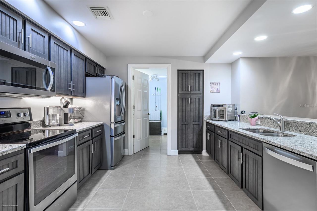 3313 Sunset Key Cir, Unit 107, Punta Gorda, FL 33955 Photo