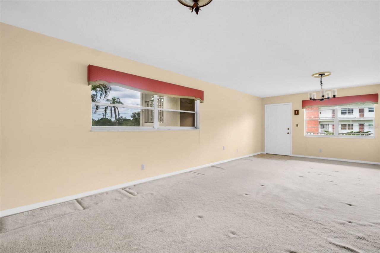 5720 13th Avenue N, Unit 207B, Saint Petersburg, FL 33710 Photo